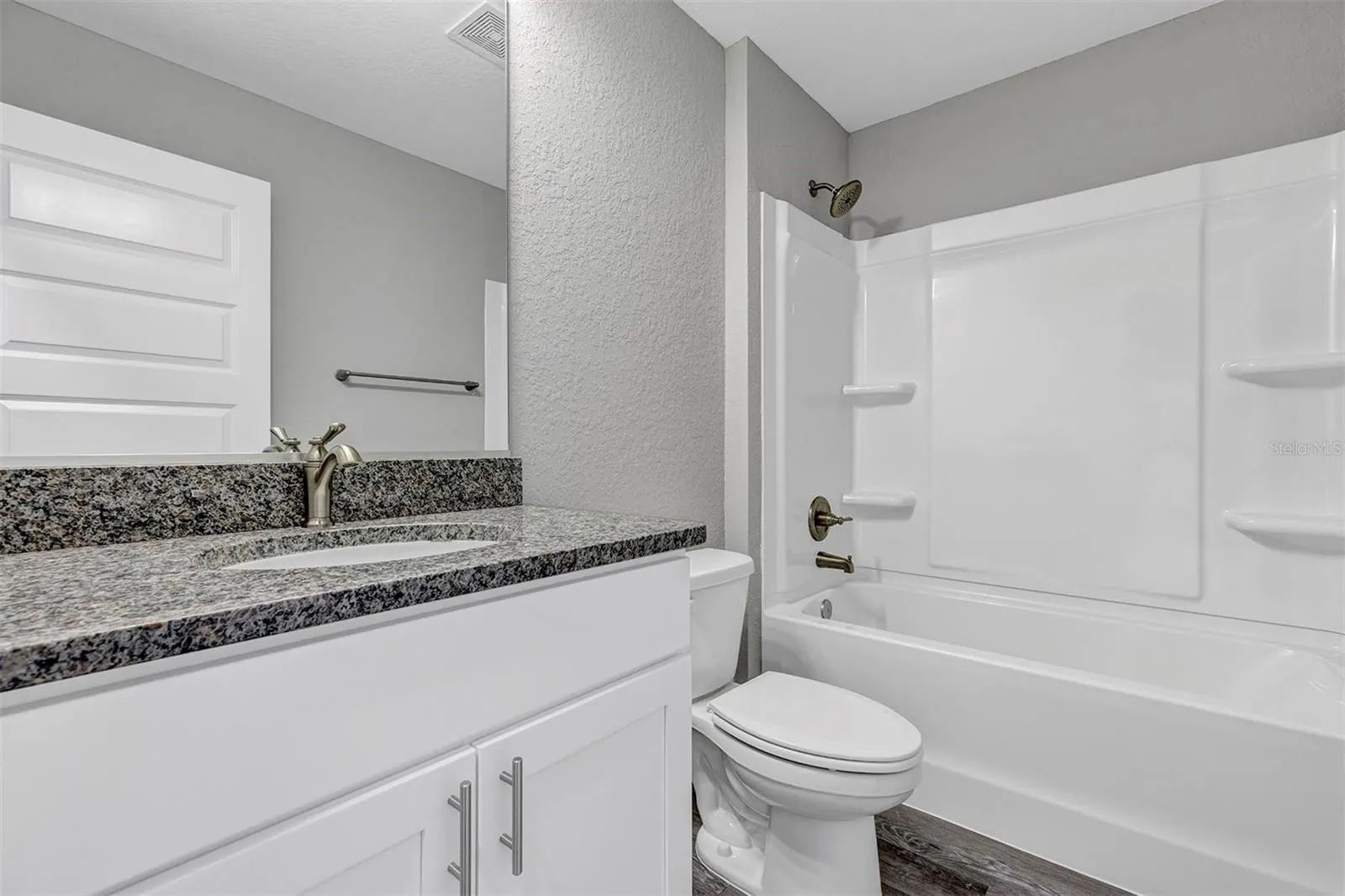 10 Cedar Tree Dr, Ocala, Florida 34472, 3 Bedrooms Bedrooms, ,2 BathroomsBathrooms,Residential,For Sale,CEDAR TREE,O6273762
