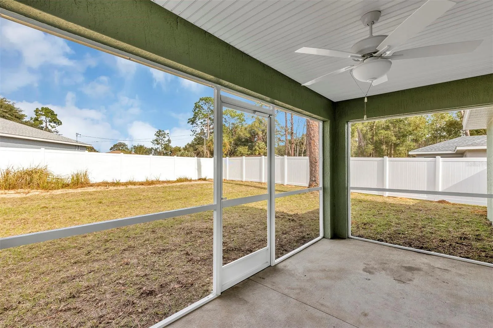 10 Cedar Tree Dr, Ocala, Florida 34472, 3 Bedrooms Bedrooms, ,2 BathroomsBathrooms,Residential,For Sale,CEDAR TREE,O6273762