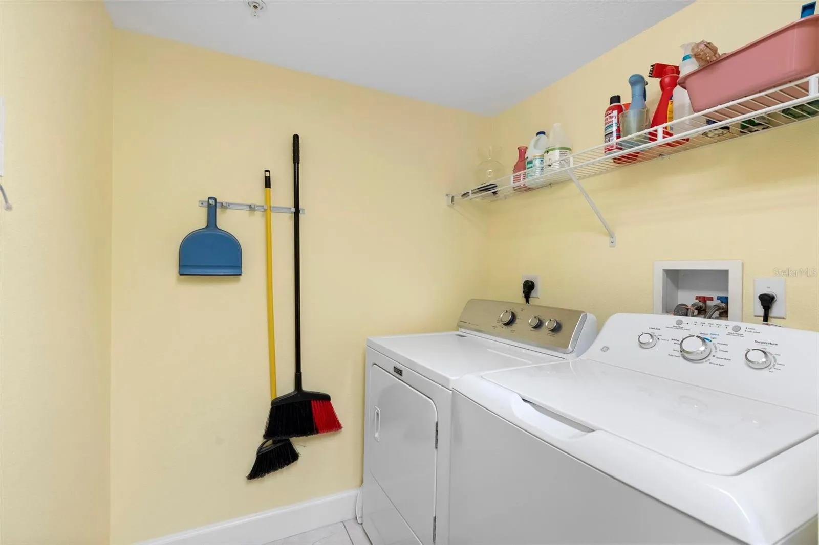 432 Bouchelle Dr #102, New Smyrna Beach, Florida 32169, 2 Bedrooms Bedrooms, ,2 BathroomsBathrooms,Residential,For Sale,BOUCHELLE,O6273847