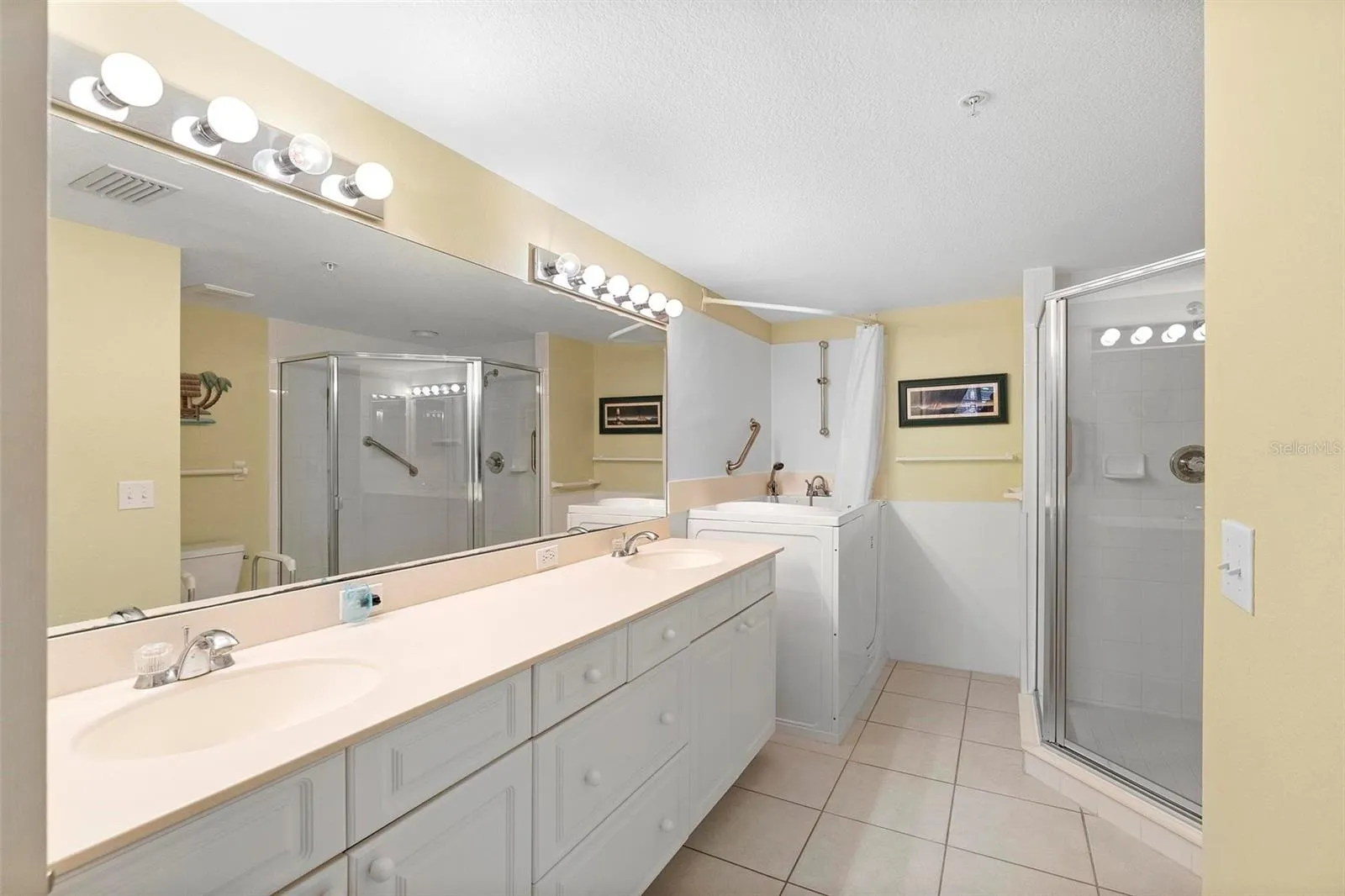 432 Bouchelle Dr #102, New Smyrna Beach, Florida 32169, 2 Bedrooms Bedrooms, ,2 BathroomsBathrooms,Residential,For Sale,BOUCHELLE,O6273847