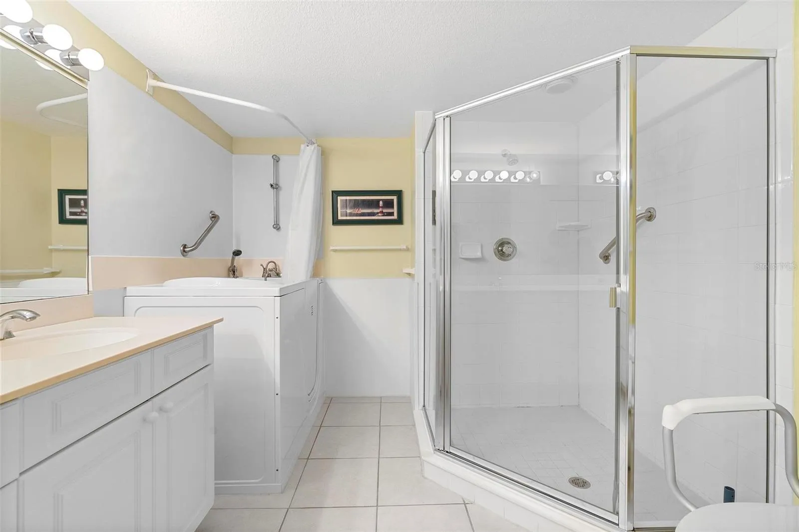 432 Bouchelle Dr #102, New Smyrna Beach, Florida 32169, 2 Bedrooms Bedrooms, ,2 BathroomsBathrooms,Residential,For Sale,BOUCHELLE,O6273847