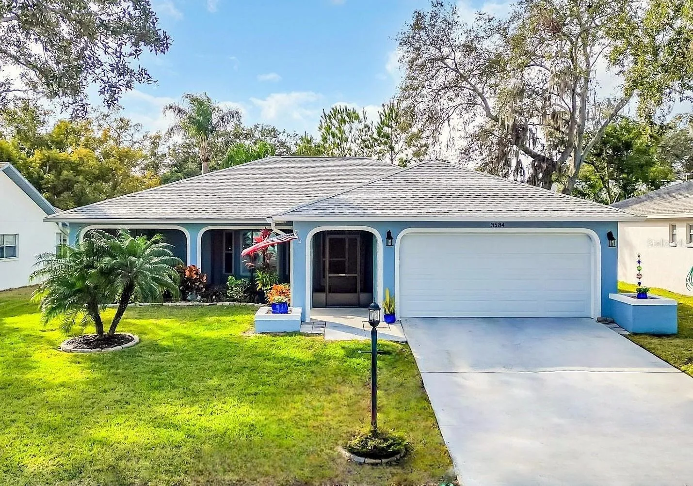 Welcome home! Larger open concept house renewed &amp; upgraded ~