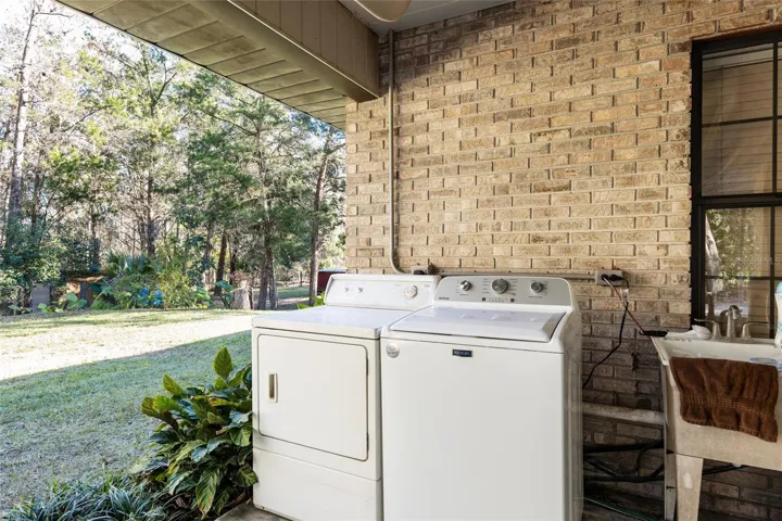 Exterior laundry option