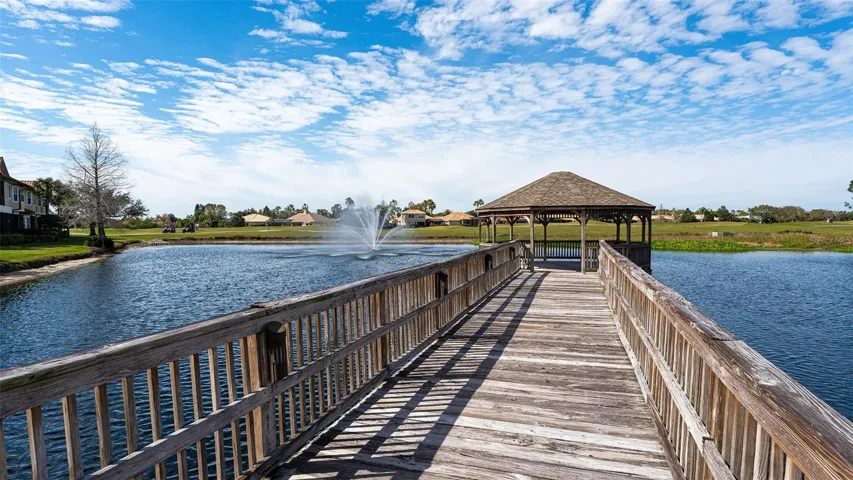Walkway Lakeside