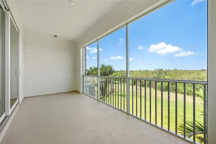 2nd floor lanai