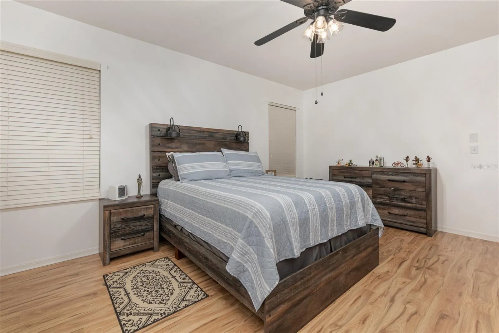 1569 Tamarind Rd, Davenport, Florida 33896, 3 Bedrooms Bedrooms, ,2 BathroomsBathrooms,Residential,For Sale,TAMARIND,O6275352
