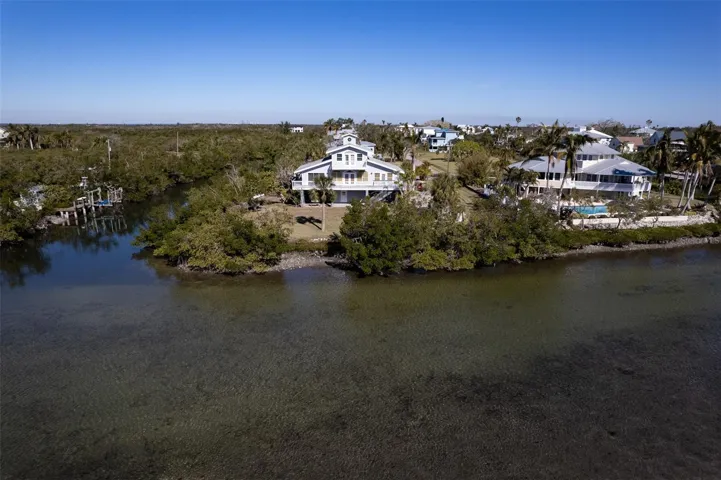 Tillet's Bay