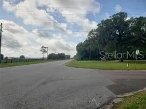 Fronts 2 roads.