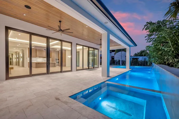 Pool Twilight
