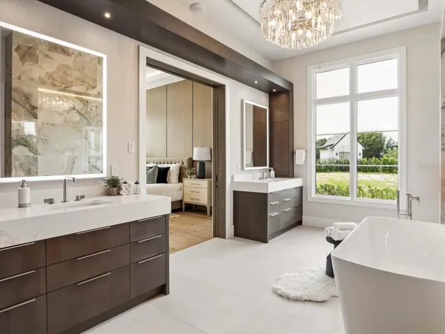 Owners Bath