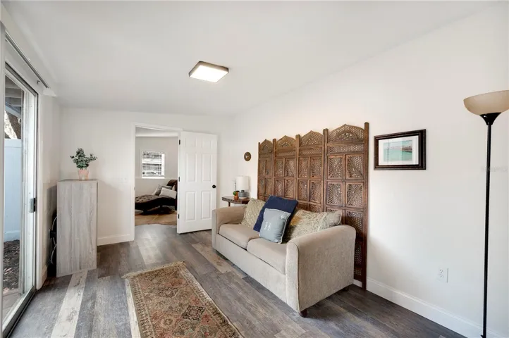 Back toward the flex area and into the main living room