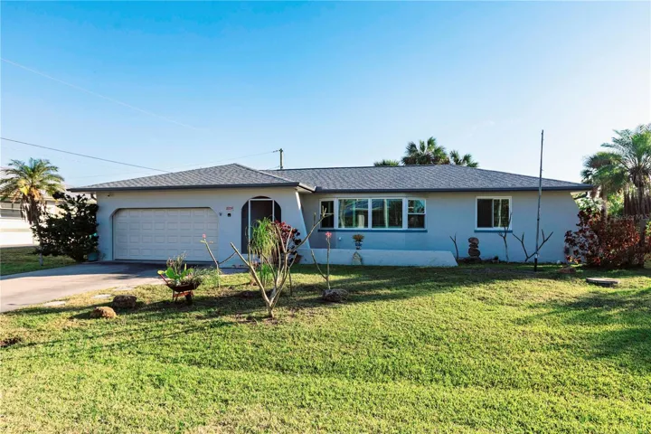 3-bedroom 2 bath solar home Port Charlotte