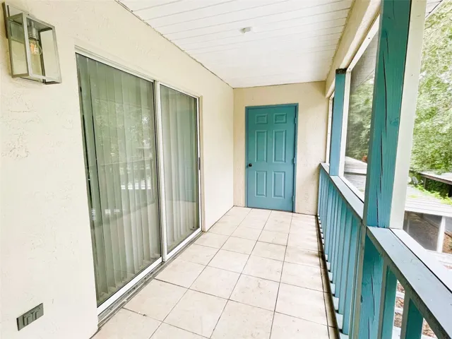 Screened Balcony