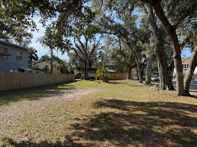 50 X 117 Corner Lot