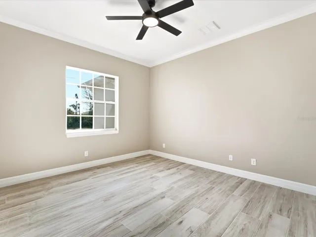 Office/Den/4th Bedroom