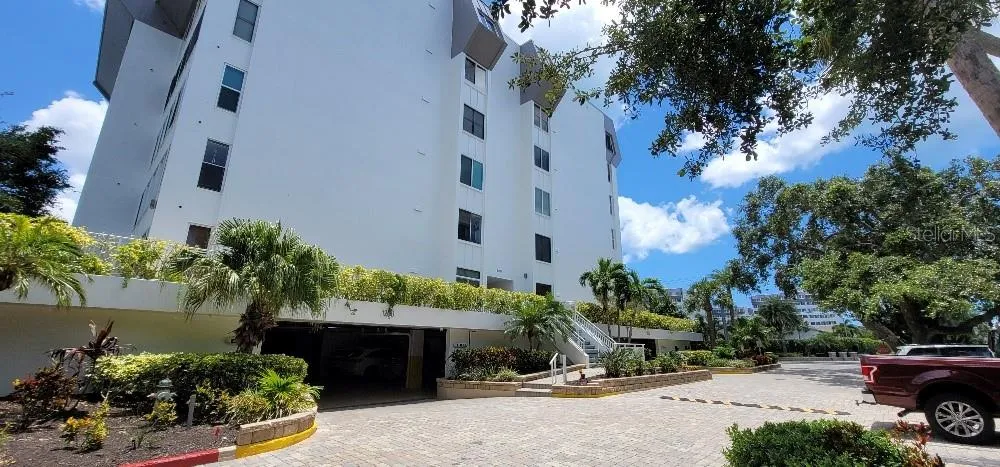 1200 Building