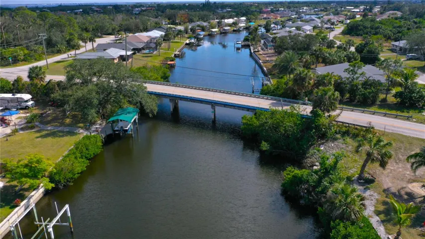 Edgewater Dr Bridge 10' Height Clearance