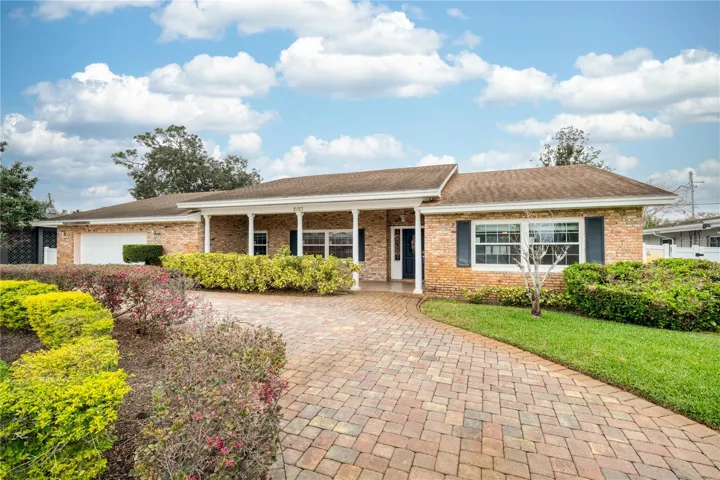 Welcome to 2123 Alameda Street!
