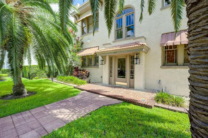 Located in Lake Eola Heights Historic District