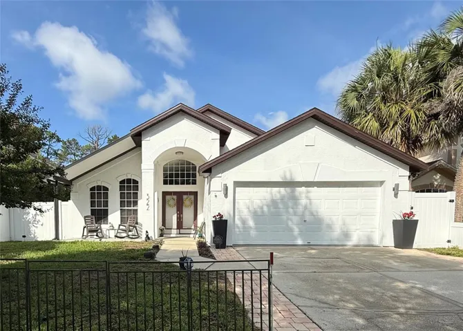 Front view of the home.