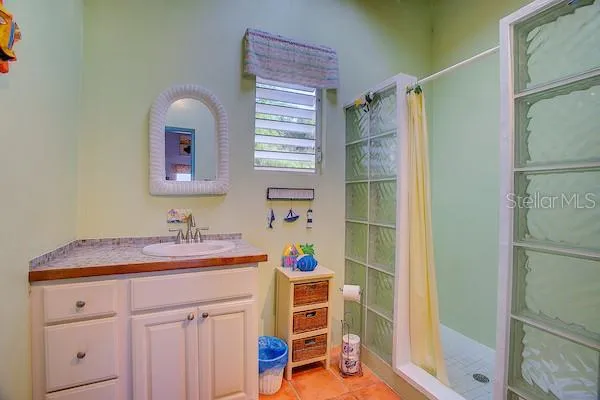 Great Room, Bathroom
