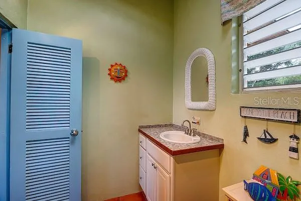 Great Room, Bathroom