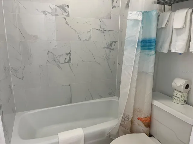 Shower/Tub