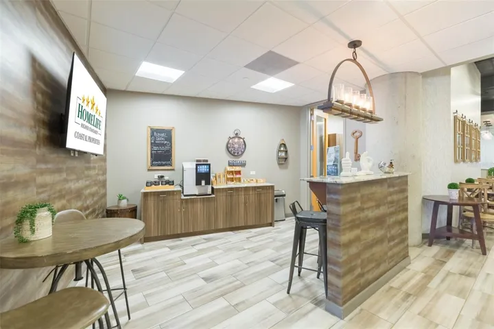 Common use kitchen area