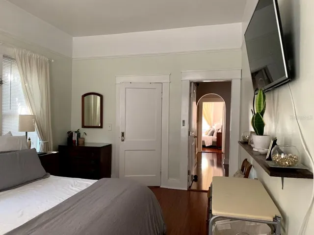 HOME - FURNISHED - PICTURES FROM LAST TENANT