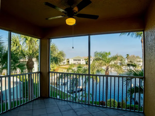 End unit location has more views!