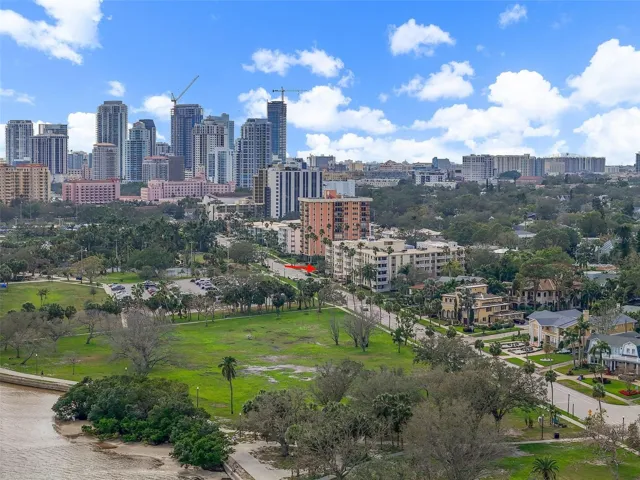Walking distance to the vibrant waterfront