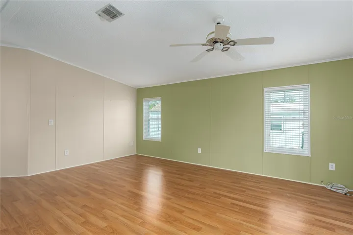 A46417773317 Denise Dr Ellenton, FL 34222Updated Paint and flooring material