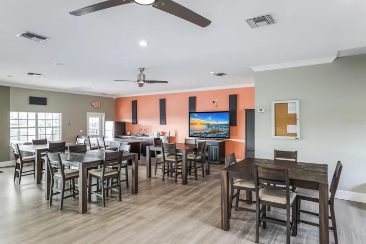 interior clubhouse