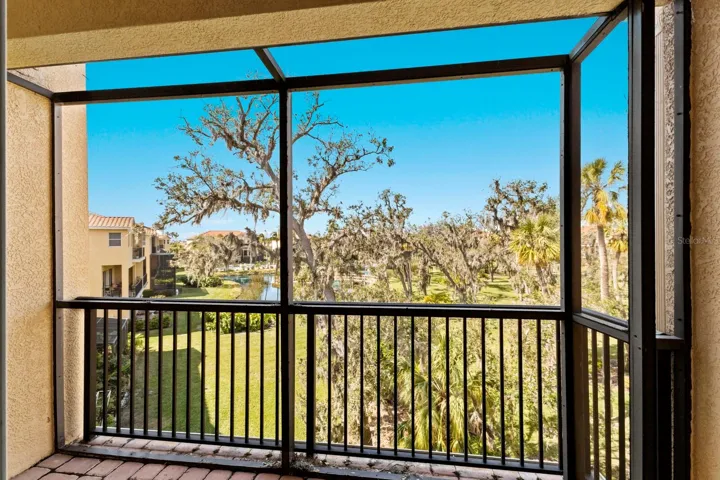 3rd floor balcony in primary bedroom