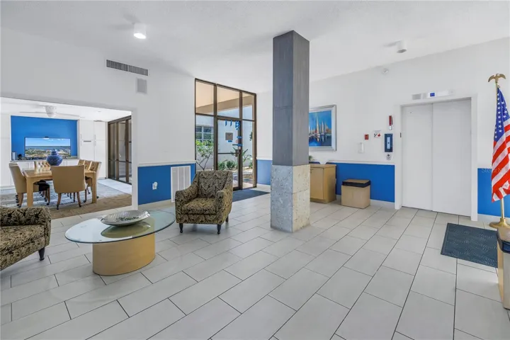 Complex gathering room