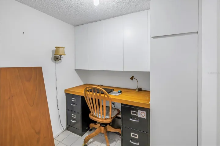 Bonus office space