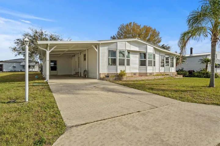 Welcome to 6475 Peppertree Path NE!