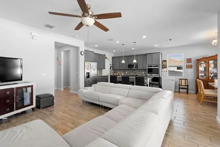 Living room area. Great for entertaining.