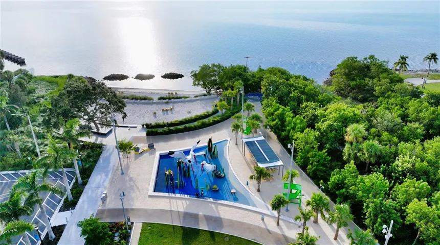 3-blocks to The Bay Park
