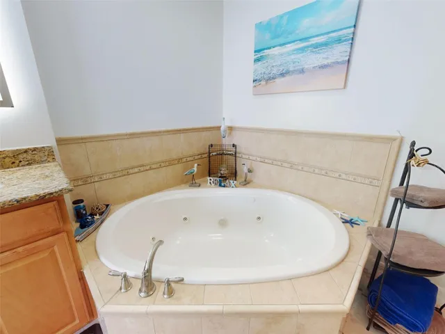 Bath Tub