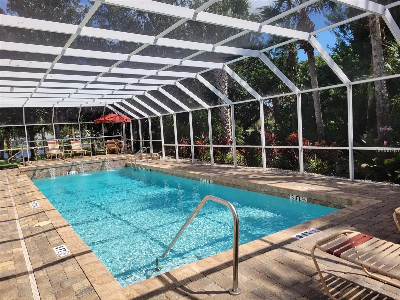 Community pool