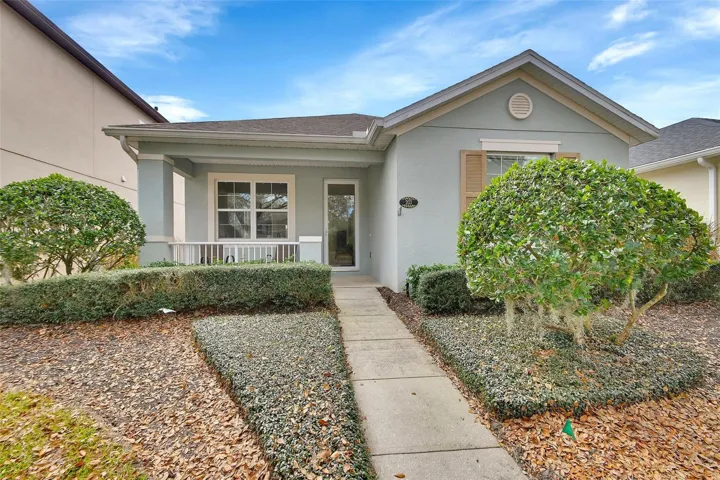 203 W Tarrington