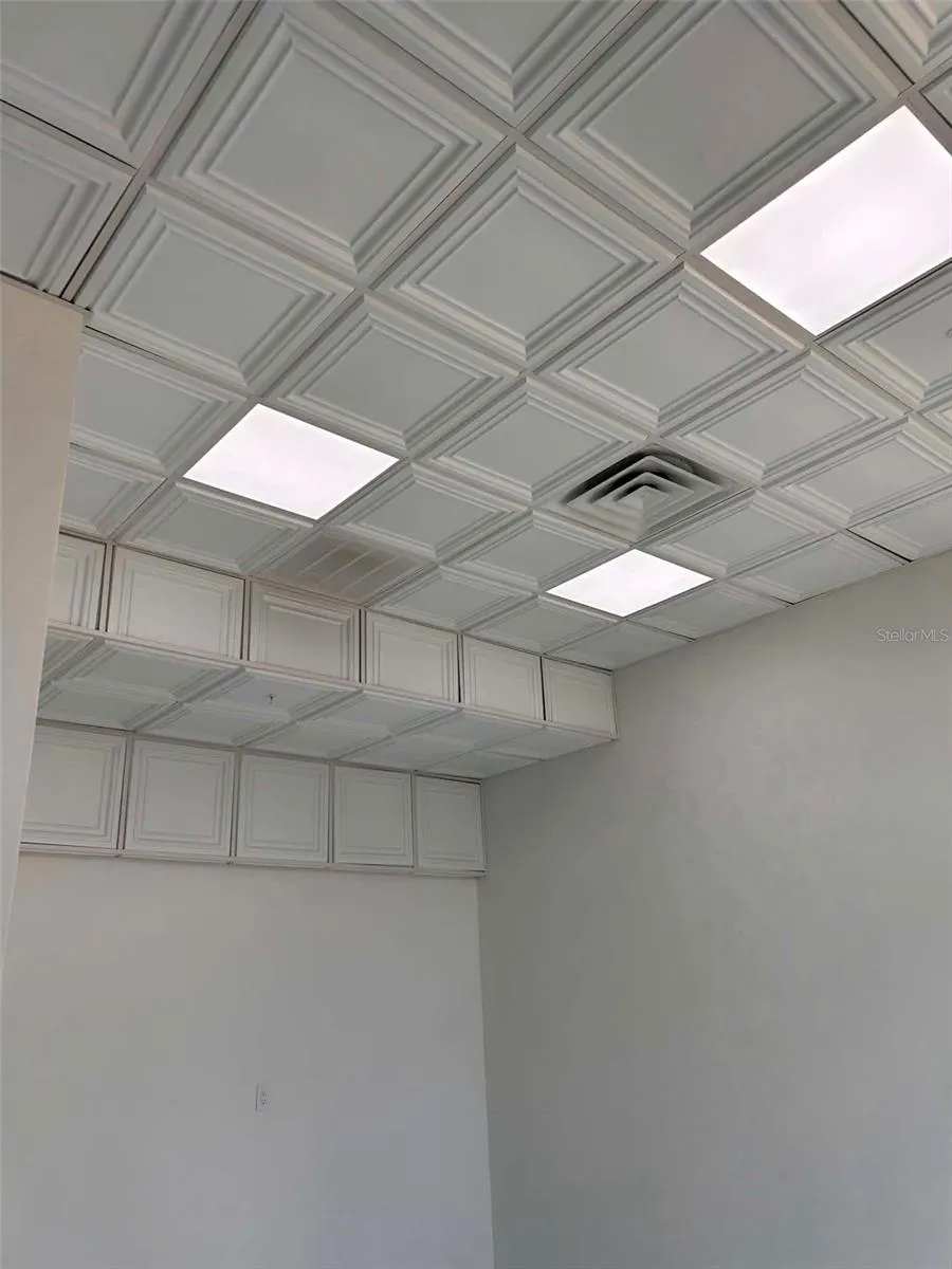 Main Room Ceiling