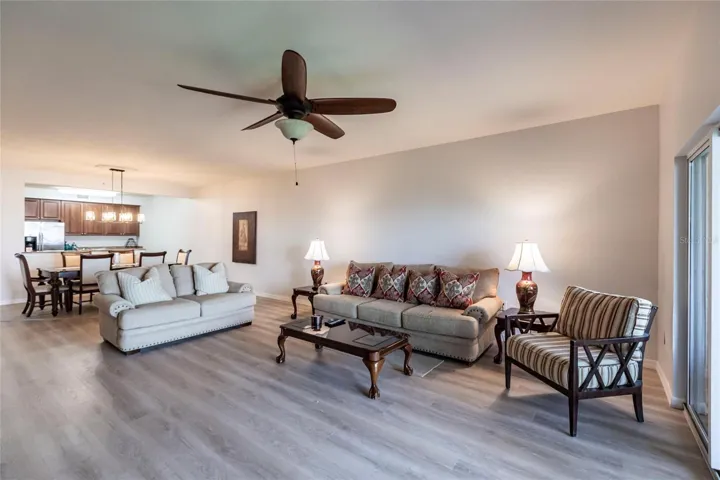 OPEN FLOOR PLAN