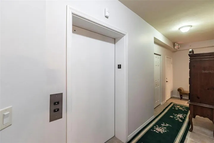 ELEVATOR RIGHT TO YOUR UNIT