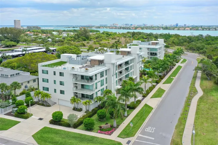 Welcome 129 Taft Drive Unit 102 nestled between Sarasota Bay and the Gulf