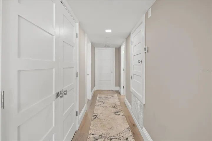 Hallway to bedrooms