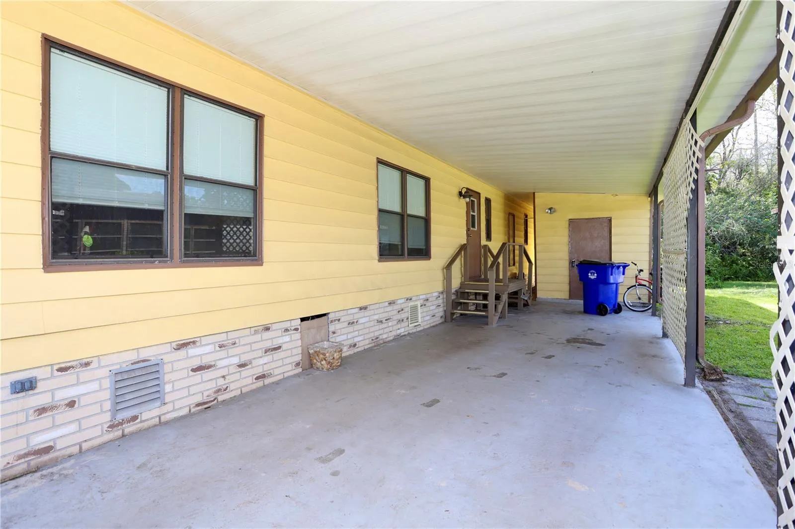 Carport