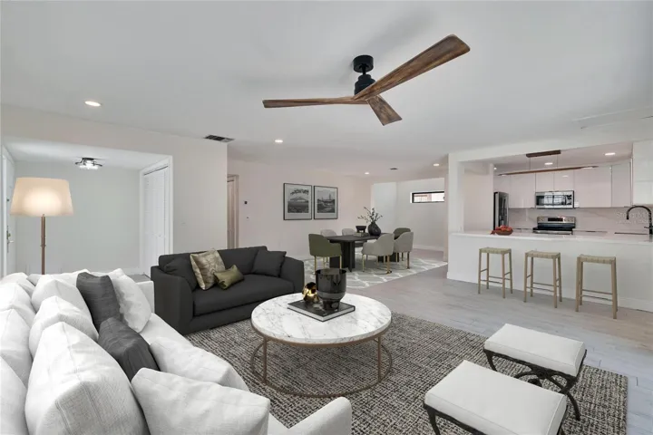Virtually staged, Great Room