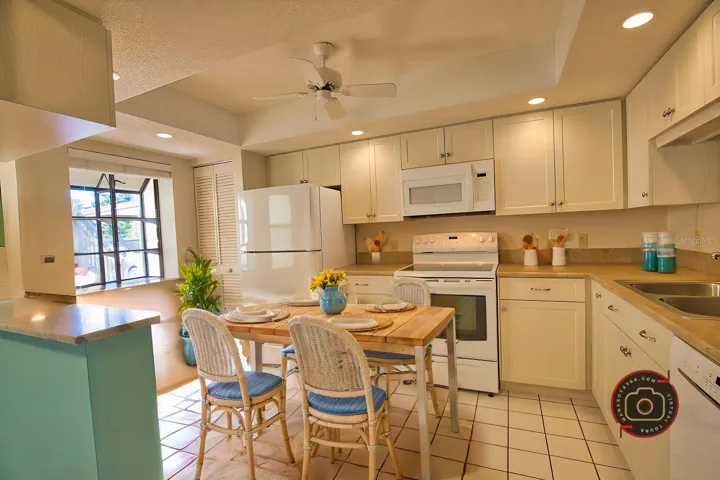 Virtual Stage-Kitchen